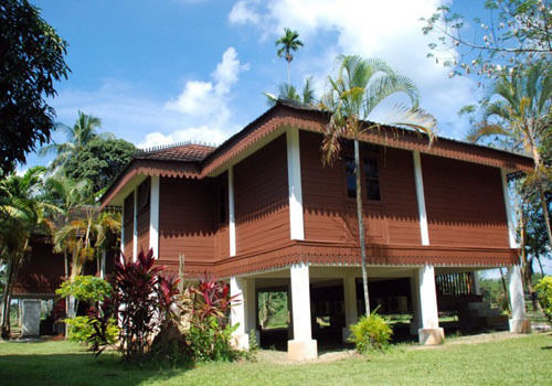 Green Village Pasir Salak Eco River Resort Kampung Gajah  Dış mekan fotoğraf